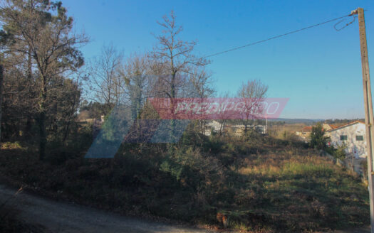 Excelente Terreno para Construção em Cabanelas