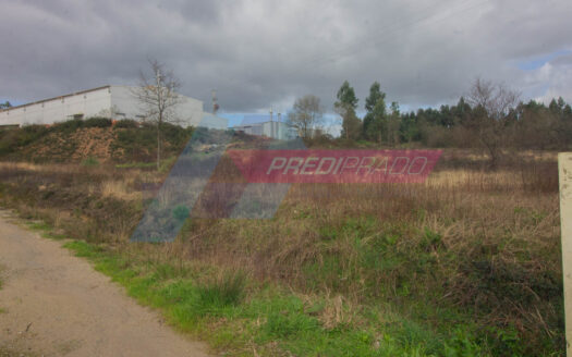 Fantástico Terreno de Construção Industrial