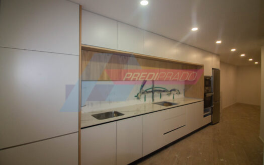 Apartamento T1+1 no centro de Amares